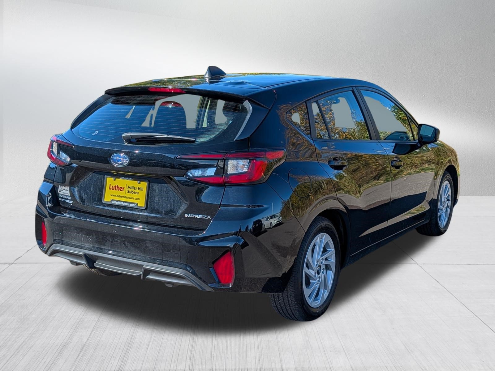 Used 2025 Subaru Impreza 2.0i AWD/4WD image 7