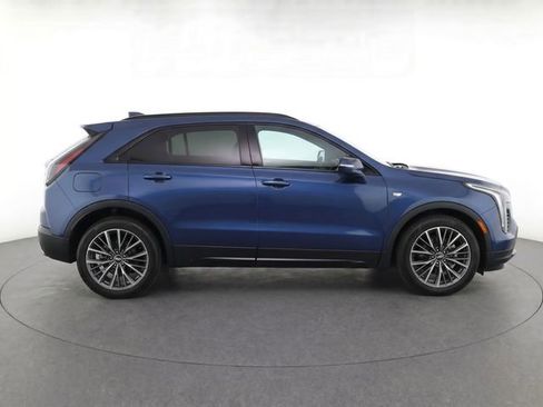 Used 2025 Cadillac XT4 Sport AWD/4WD image 8
