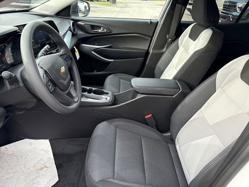 New 2026 Chevrolet Trax LS image 4