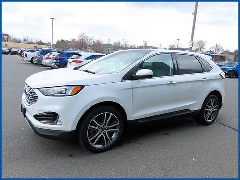 Used 2021 Ford Edge Titanium w/ Class II Trailer Tow Package AWD/4WD image 3