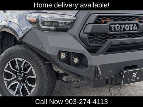 Used 2021 Toyota Tacoma TRD Sport AWD/4WD image 11
