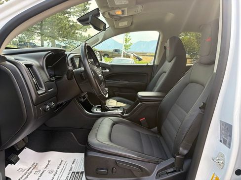 Used 2022 GMC Canyon AT4 w/ Driver Alert Package AWD/4WD image 23