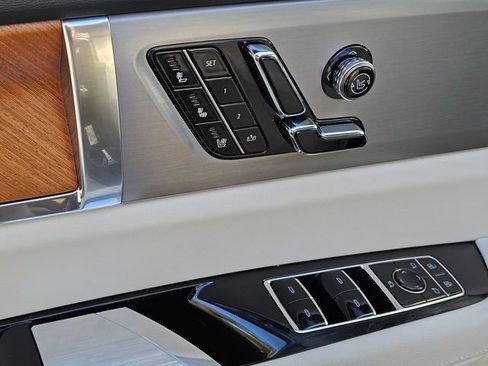 New 2026 Cadillac Vistiq Sport w/ LPO, Floor Liner Package image 24