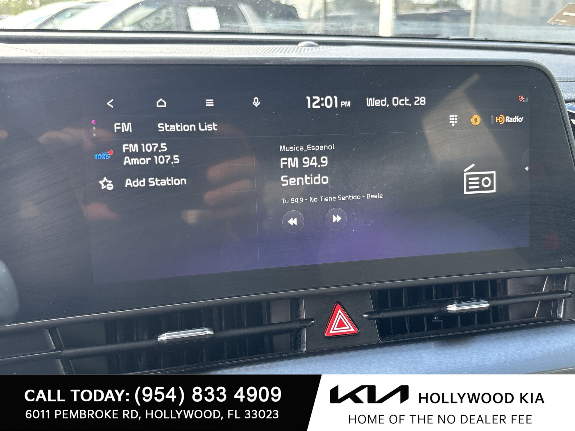 Certified 2025 Kia Sportage EX w/ Premium Package FWD image 12