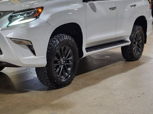 Used 2023 Lexus GX 460 Premium AWD/4WD image 17
