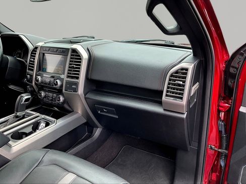 Used 2018 Ford F150 Platinum w/ Equipment Group 701A Luxury AWD/4WD image 27