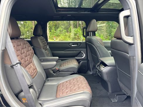 New 2026 Nissan Armada Platinum Reserve image 17