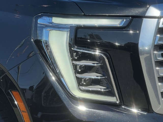 Certified 2025 GMC Yukon XL Denali AWD/4WD image 10