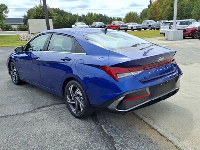 Used 2025 Hyundai Elantra Limited w/ Cargo Package