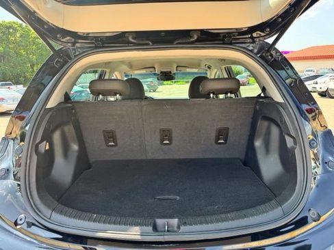 Used 2022 Chevrolet Bolt LT FWD image 32