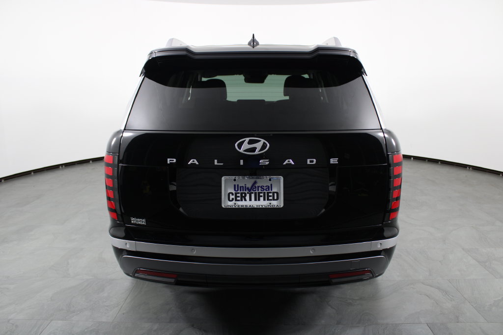 Certified 2026 Hyundai Palisade Limited FWD image 11