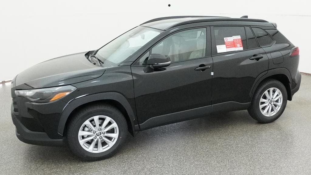 New 2026 Toyota Corolla Cross LE FWD image 5