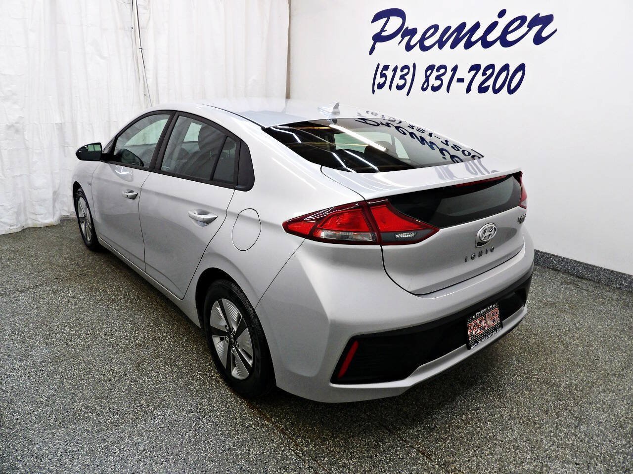 Used 2018 Hyundai Ioniq Blue FWD image 4