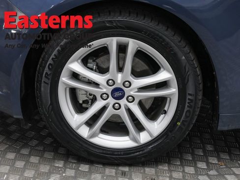 Used 2018 Ford Fusion SE image 32