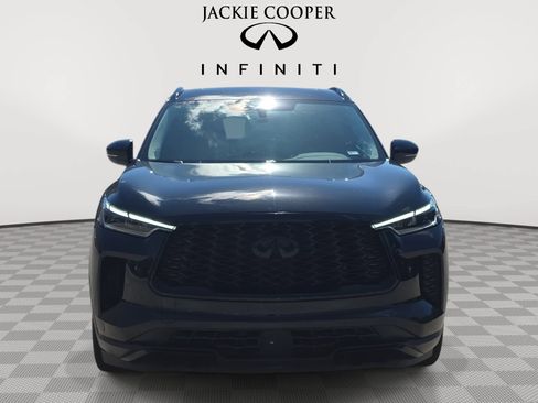 Used 2023 INFINITI QX60 Luxe w/ Performance Audio Package FWD image 2