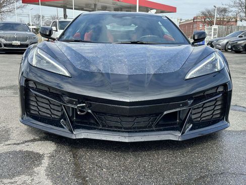 Used 2025 Chevrolet Corvette Z06 image 2