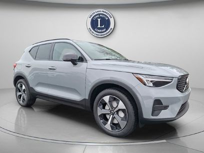 New 2026 Volvo XC40 B5 Core w/ Protection Package Premier