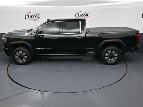 Used 2024 GMC Sierra 2500 Denali w/ Denali Reserve Package image 17