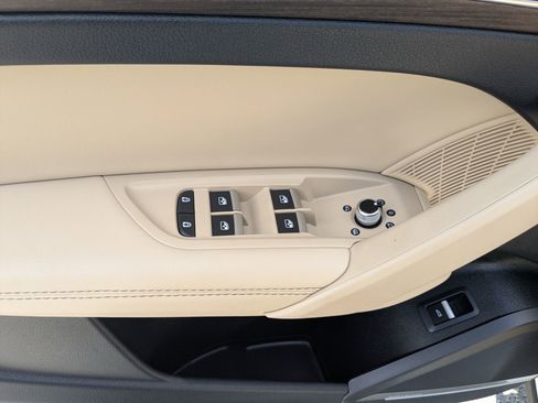 Used 2025 Audi Q5 2.0T Premium Plus image 13