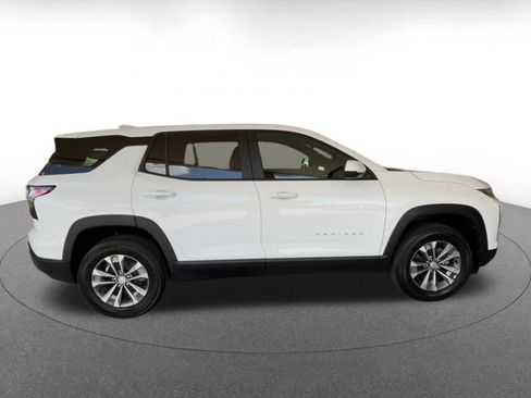 Used 2025 Chevrolet Equinox LT FWD image 16