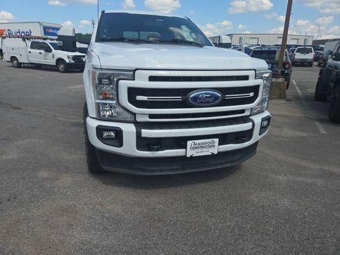 Used 2022 Ford F250 Lariat AWD/4WD image 2
