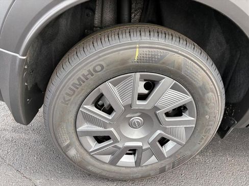 New 2026 Nissan Kicks S image 27