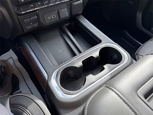 Used 2021 Chevrolet Silverado 1500 High Country image 18