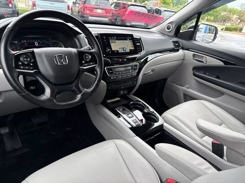 Used 2019 Honda Pilot Touring image 30