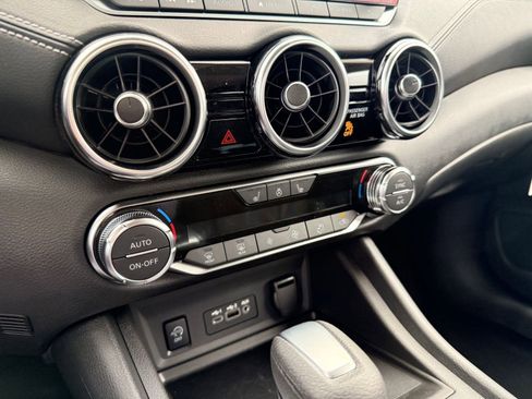 New 2025 Nissan Sentra SV image 28