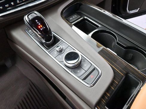 Used 2024 Cadillac Escalade Sport w/ LPO, ONYX Package AWD/4WD image 28