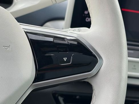 Used 2023 Volkswagen ID.4 Pro S image 17