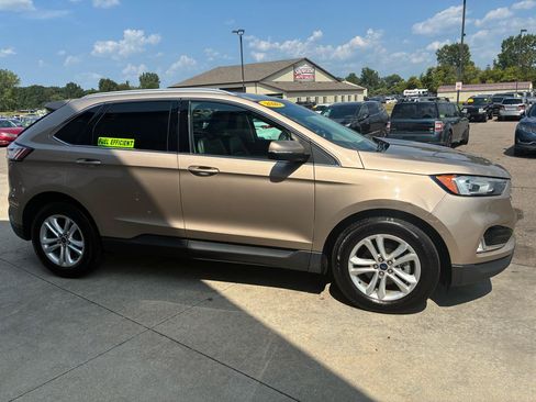 Used 2020 Ford Edge SEL w/ Cargo Accessory Package FWD image 4