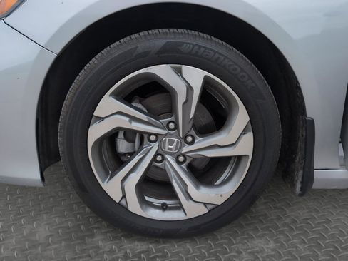 Used 2018 Honda Accord EX-L image 11