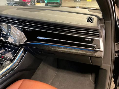 Used 2023 Audi Q7 Premium Plus w/ Premium Plus Package image 17