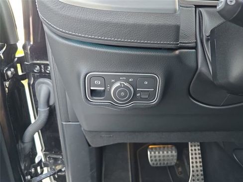 Used 2025 Mercedes-Benz G 550 image 37