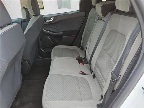 Used 2020 Ford Escape SE FWD image 18
