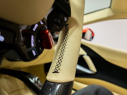 Used 2018 Ferrari 812 Superfast image 80