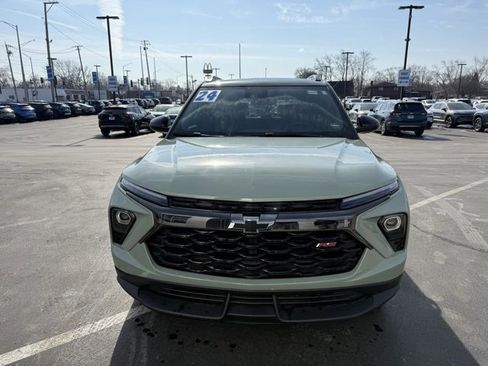 Certified 2024 Chevrolet TrailBlazer RS w/ Convenience Package image 2