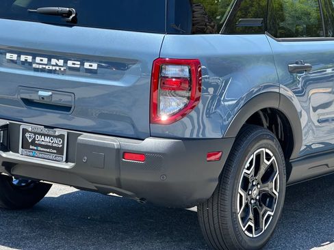 New 2026 Ford Bronco Sport Outer Banks w/ Outer Banks Tech Package+ AWD/4WD image 8