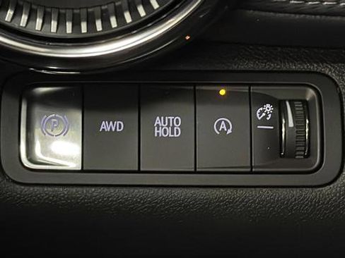 New 2026 Chevrolet Equinox LT w/ Convenience Package II image 11