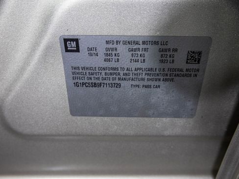 Used 2015 Chevrolet Cruze LT image 44