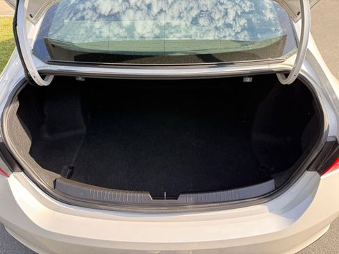 Used 2018 Chevrolet Malibu LT image 13