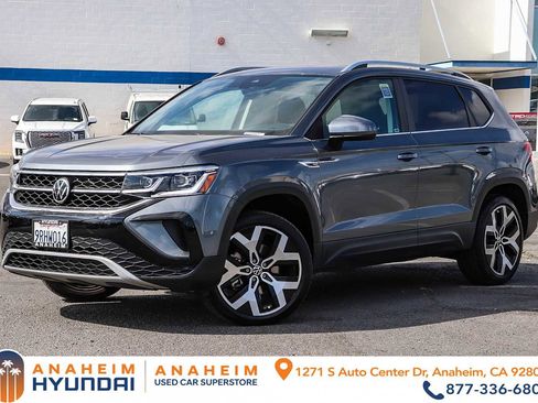 Used 2022 Volkswagen Taos SEL w/ Panoramic Sunroof Package image 1