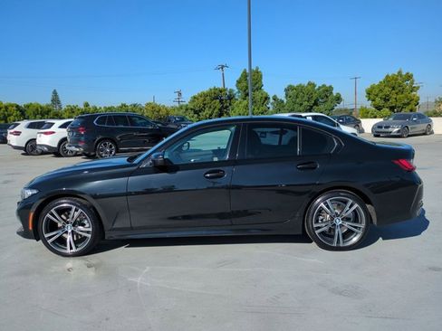 Used 2023 BMW 330i w/ Driving Assistance Package image 9