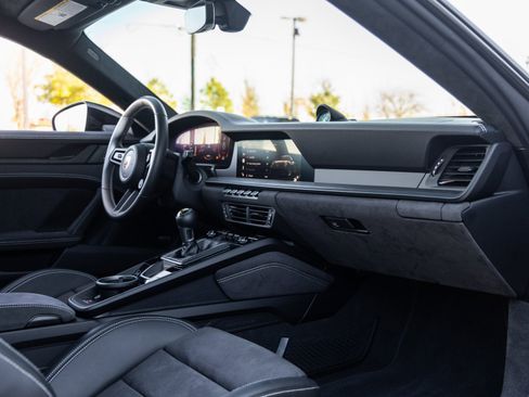 Certified 2026 Porsche 911 GT3 image 46