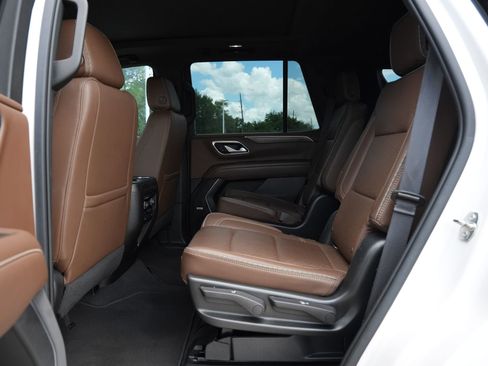 Used 2022 Chevrolet Tahoe High Country RWD image 20
