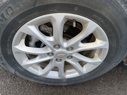 Used 2020 Chevrolet Equinox LT image 5