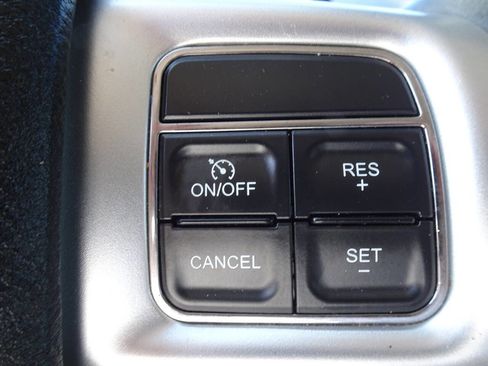 Used 2013 Dodge Grand Caravan SE image 31