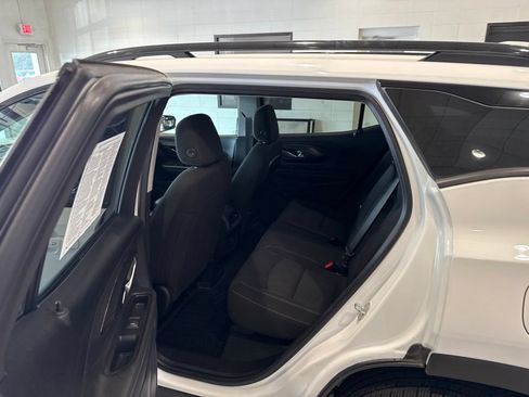 Used 2023 GMC Terrain SLE w/ Driver Convenience Package AWD/4WD image 19