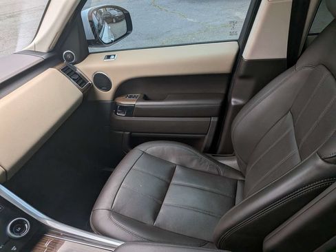 Used 2019 Land Rover Range Rover Sport HSE AWD/4WD image 17